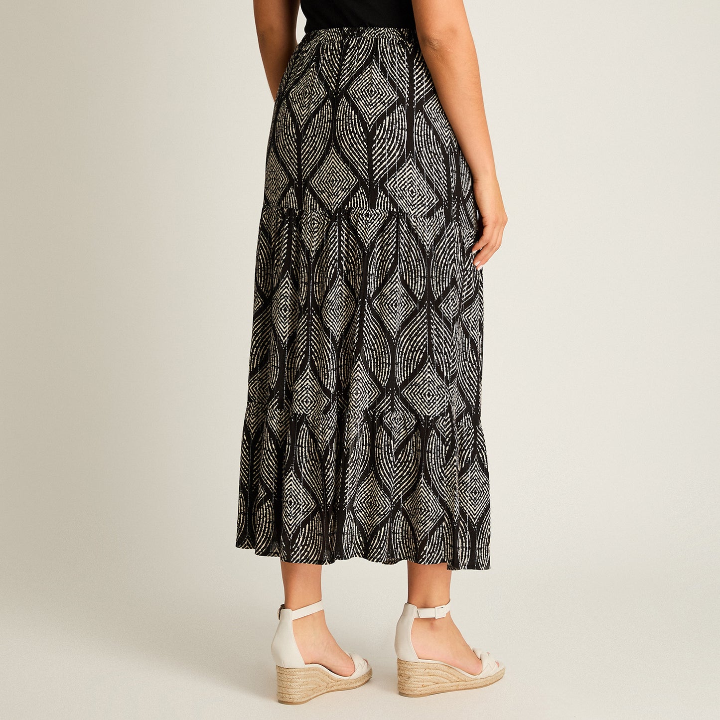 Falda Negro Maxi No Elasticado Calce Normal