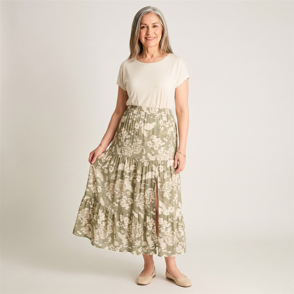 Falda Verde Maxi con Lúrex Calce Normal en modelo adulta