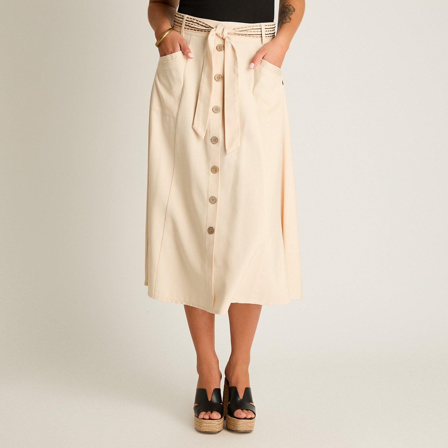 Falda Arena Midi No Elasticado Calce Normal