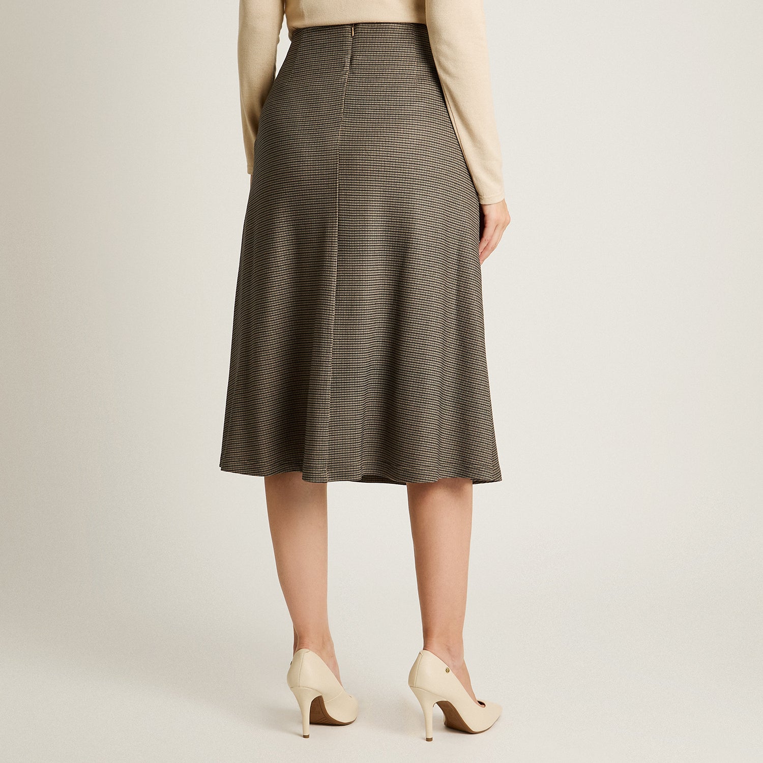 Falda Gris Elasticidad Media Sin Forro Calce Normal Tela Camant