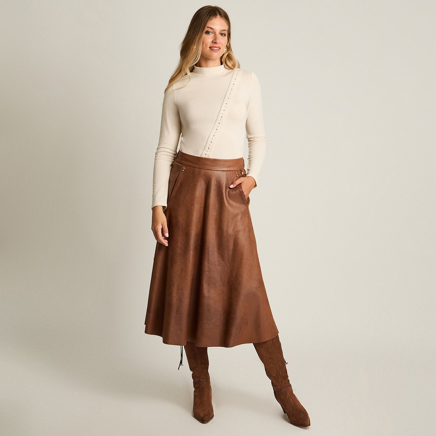Falda Camel Elasticidad Nula Sin Forro Calce Normal Tela Plano