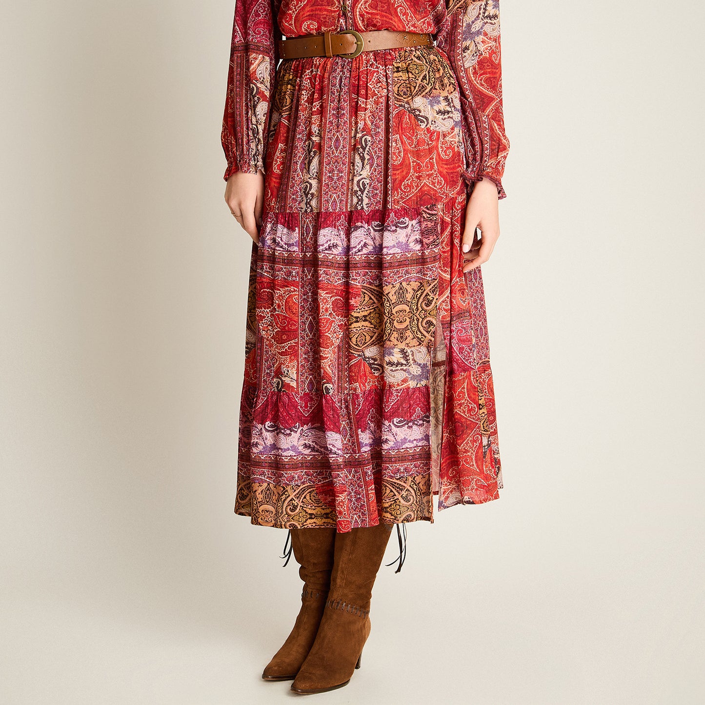 Falda Terracota Elasticidad Nula Sin Forro Calce Holgado Tela Plano