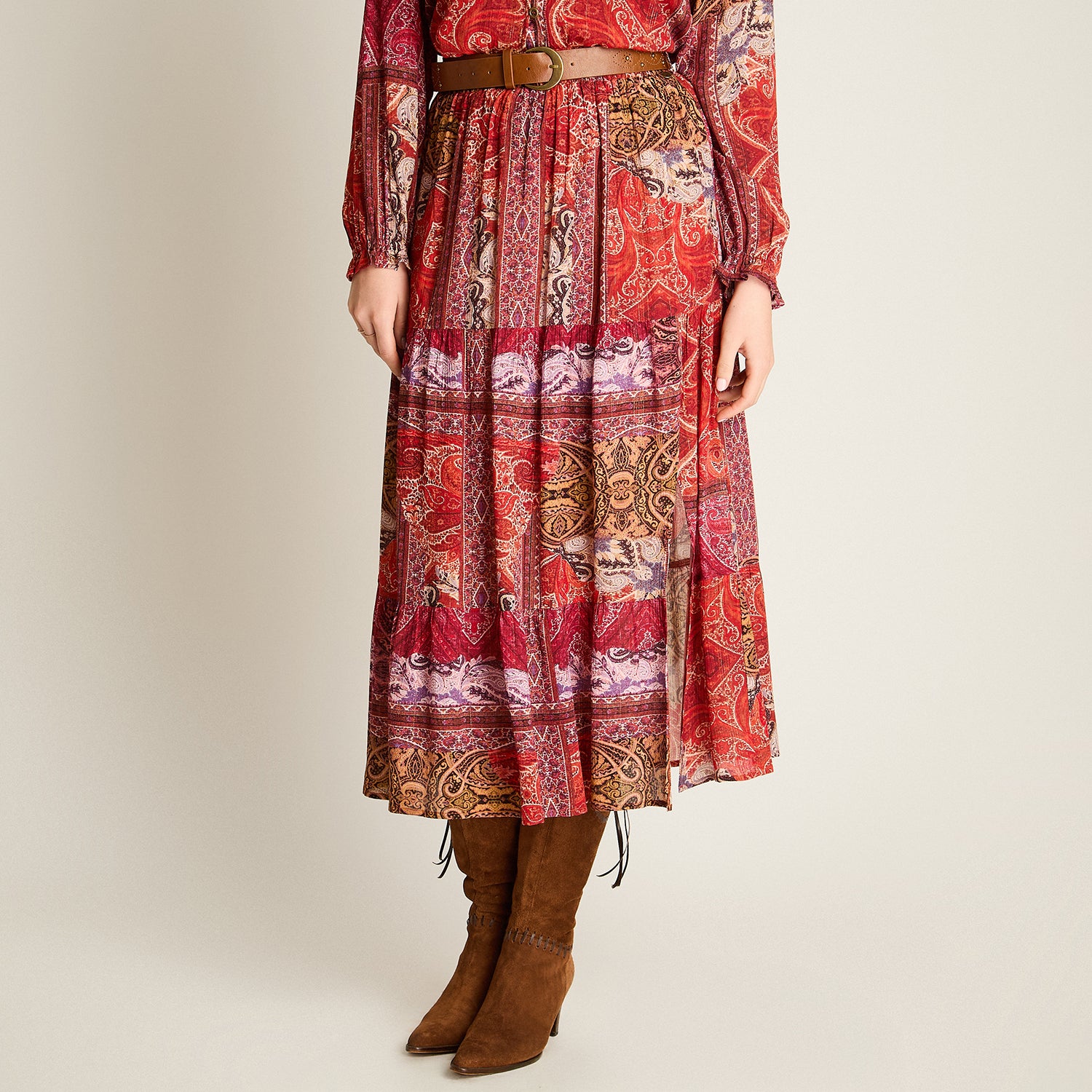 Falda Terracota Elasticidad Nula Sin Forro Calce Holgado Tela Plano