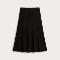Falda Midi Negra con Pliegues en Tejido en plano