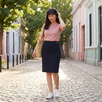 Falda Elasticada con Aplicación en Pretina Azul lifestyle