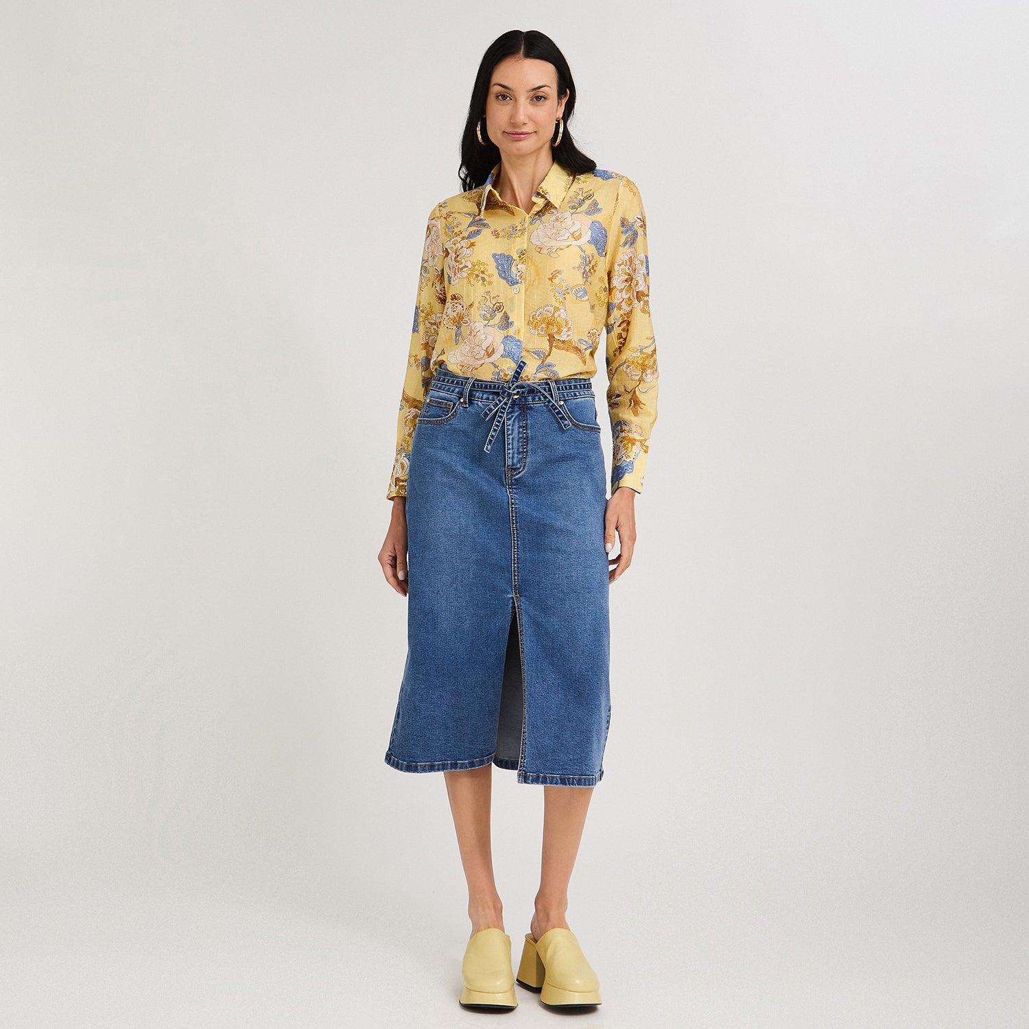 Falda de Denim con Cinturón y Corte Frontal Azul
