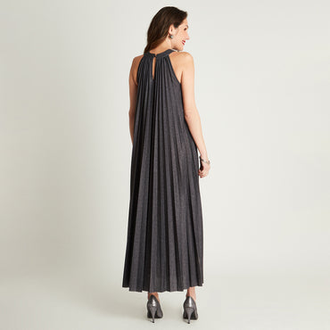 Vestido Negro Sin Manga Plisada Cuello Redondo Lorenzo di Pontti