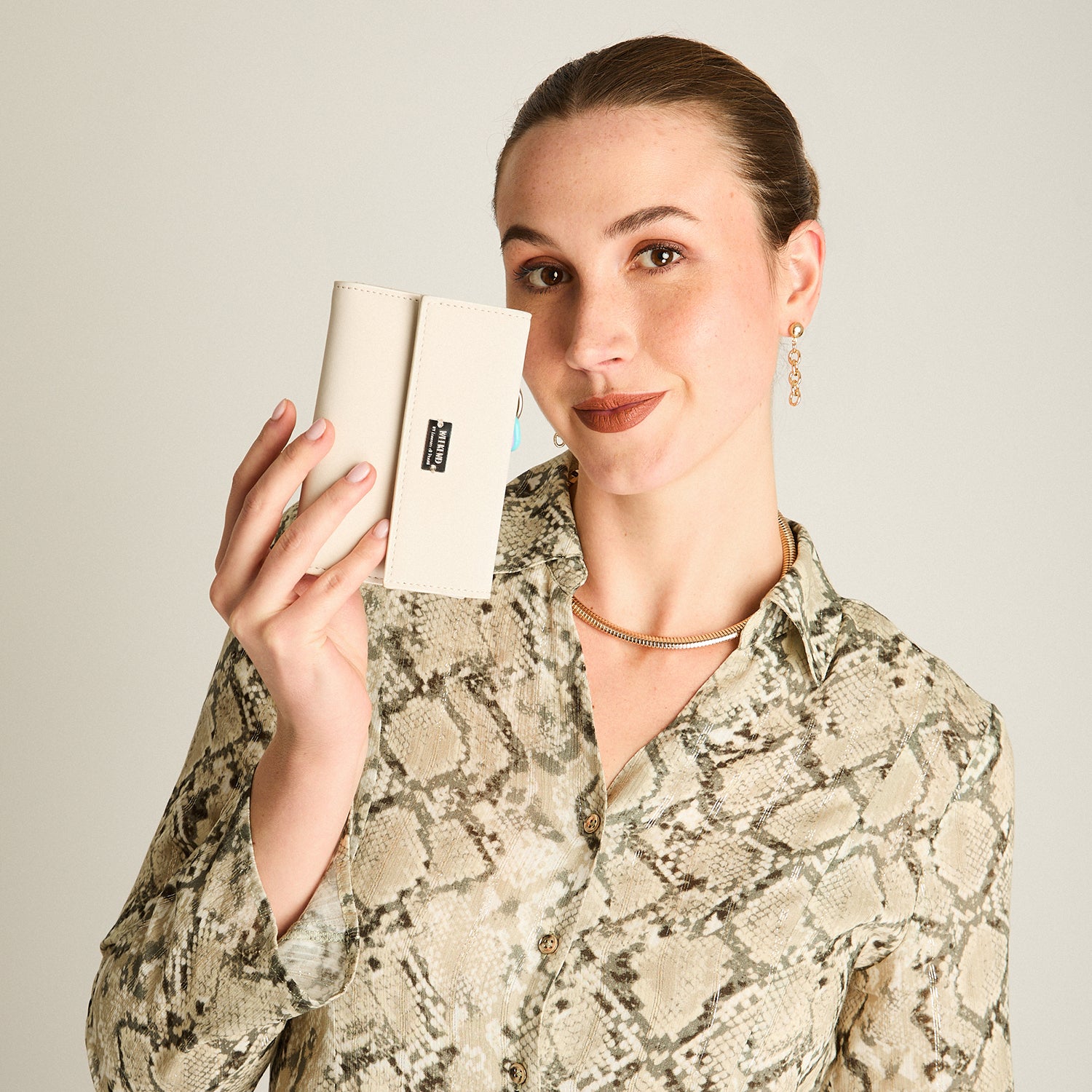 Billetera Beige Compacta