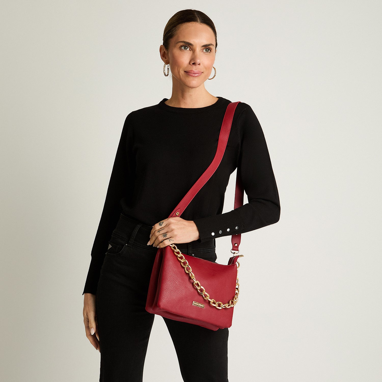 Cartera Triple Con Strap De Pu Y Cadena Rojo Lorenzo Di Pontti