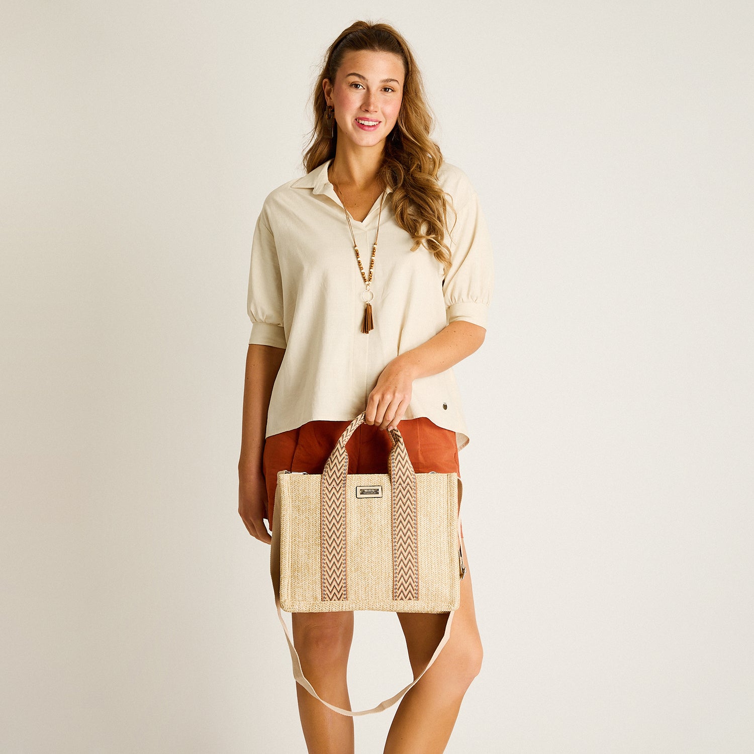Cartera Beige