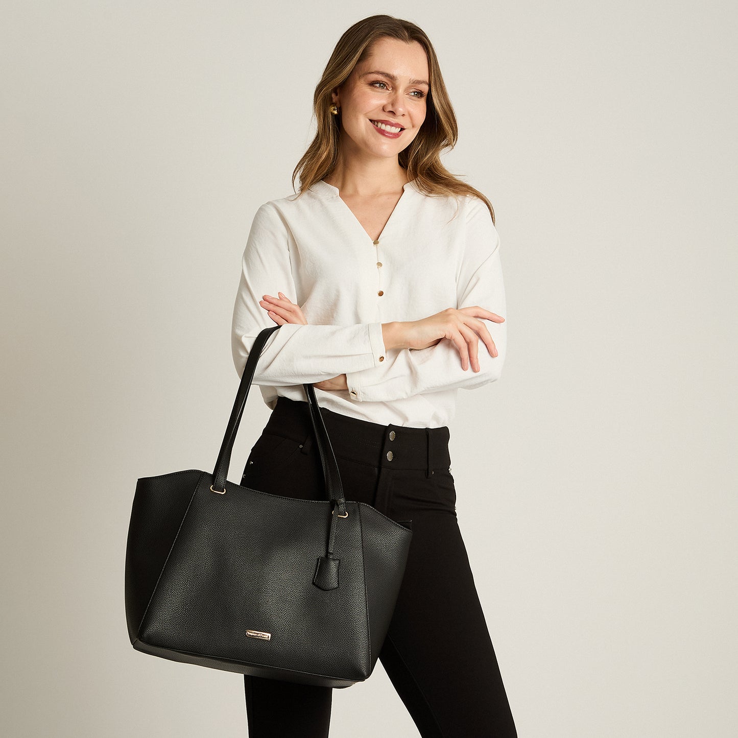 Cartera Negro Elasticidad Nula Con Forro Calce Normal Tela Eco Cuero