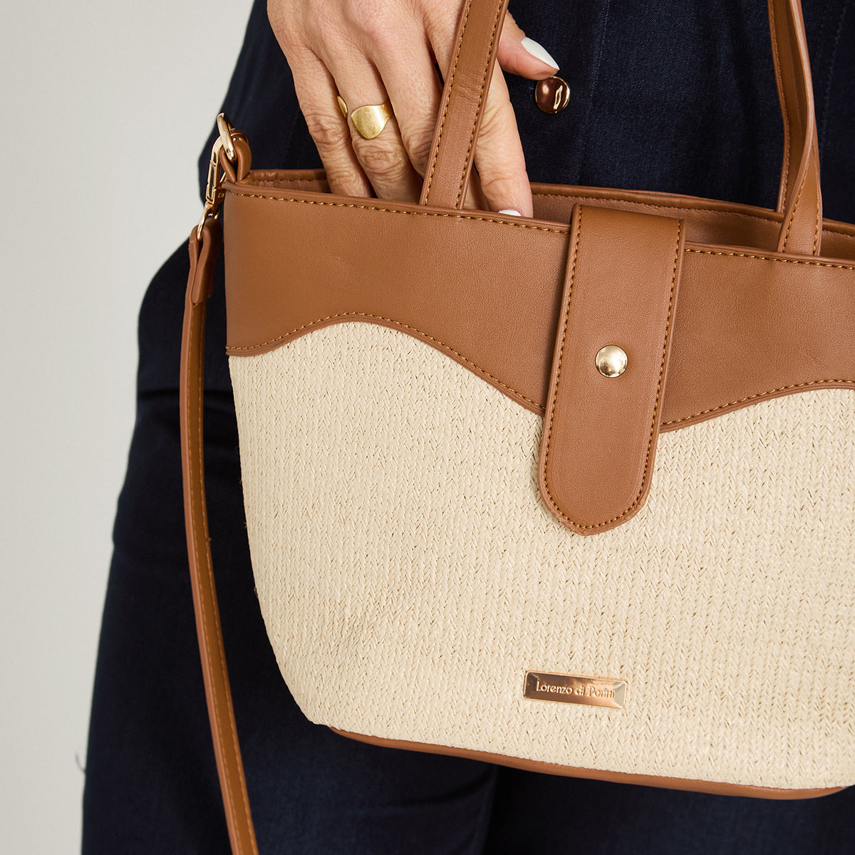 Cartera de Raffia con Pu Contraste Crudo