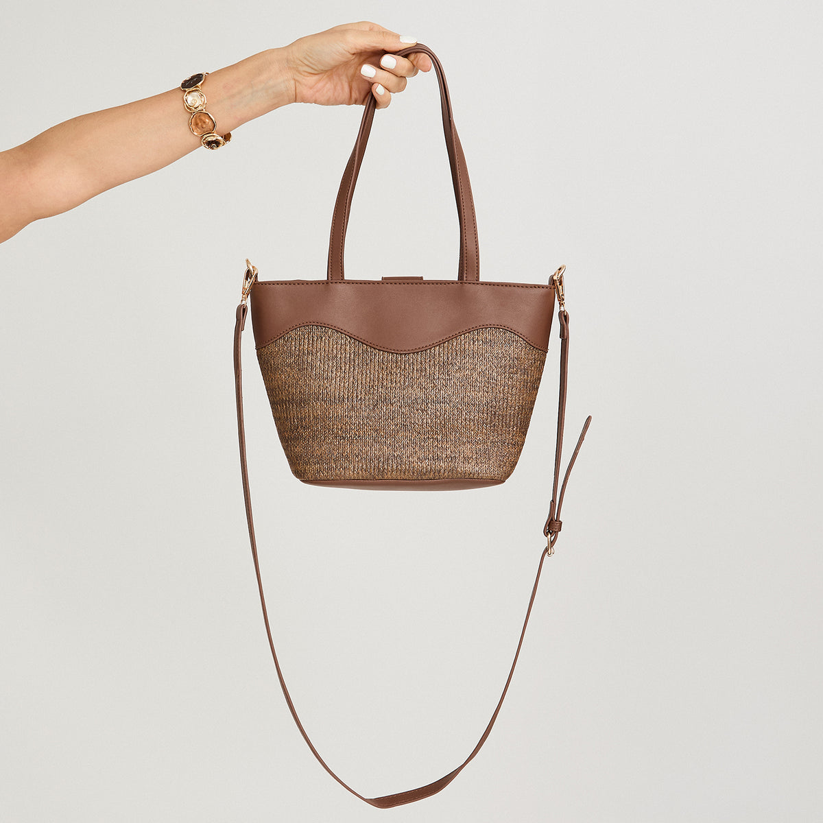 Cartera de Raffia con Pu Contraste Café