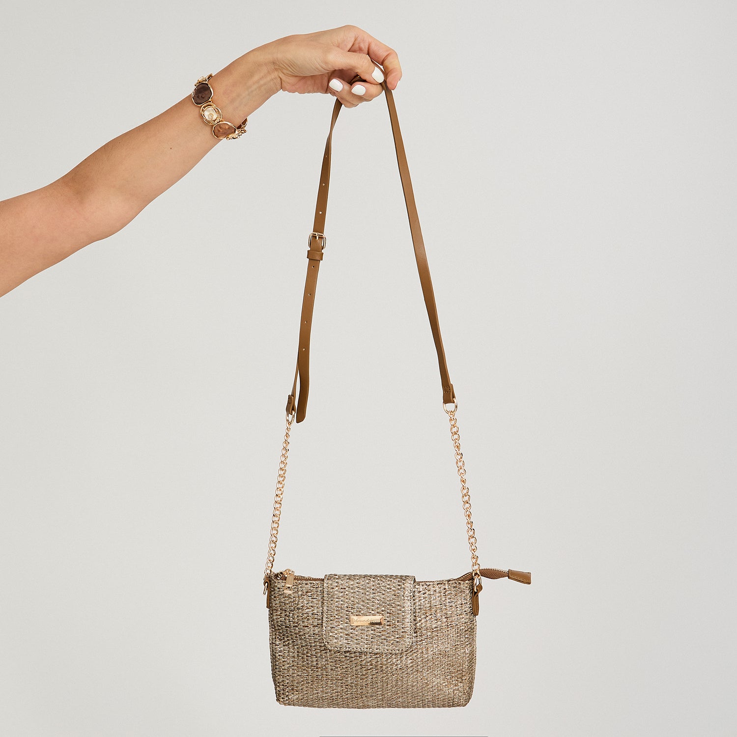 Cartera Bandolera de Raffia Metalizada Café