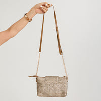 Cartera Bandolera de Raffia Metalizada Café