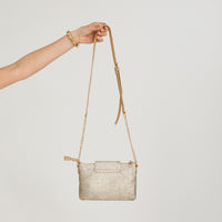 Cartera Bandolera de Raffia Metalizada Beige