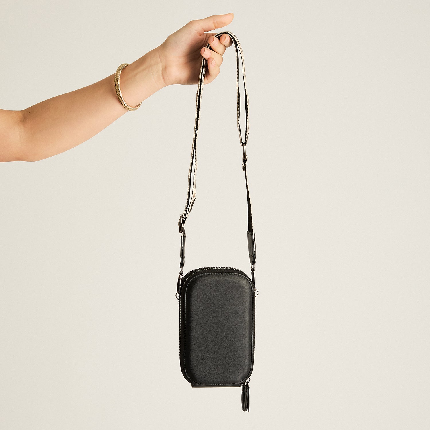 Porta Celular Negro Con Forro