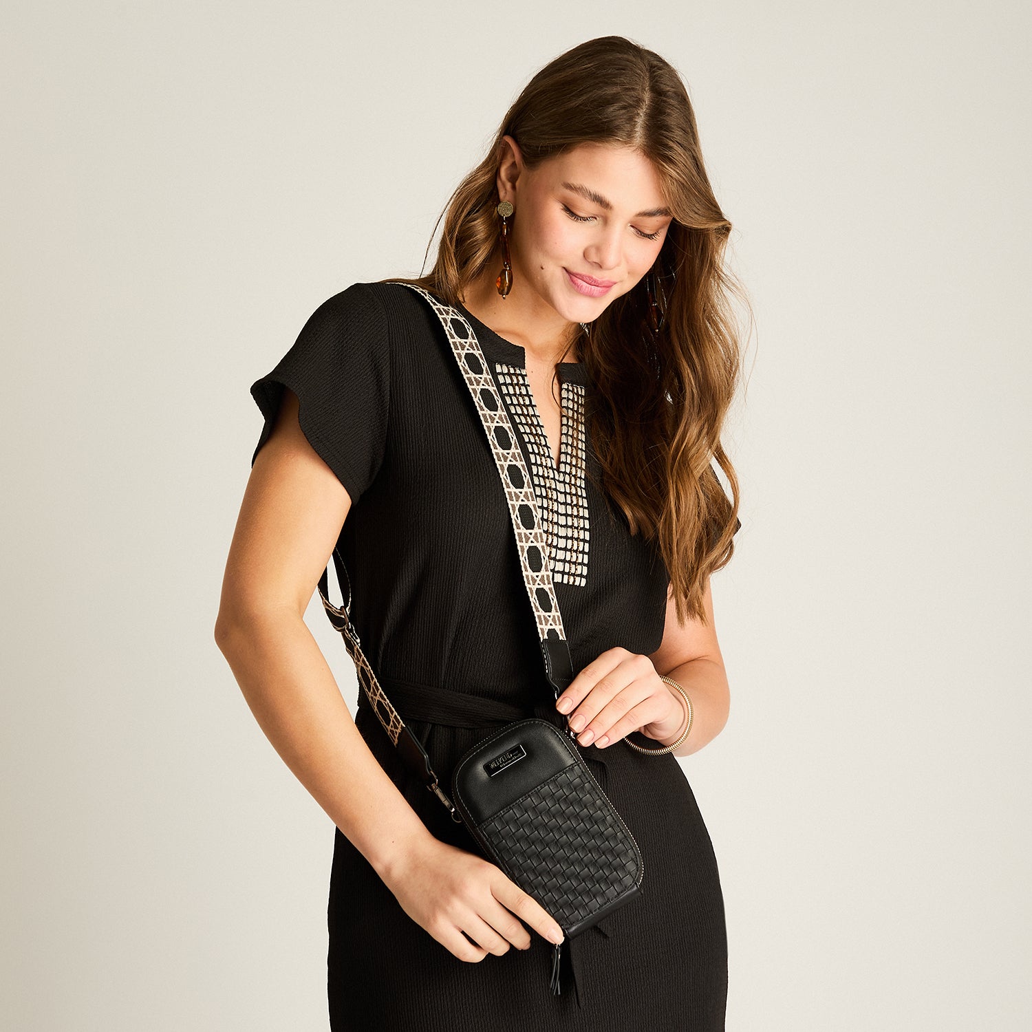 Porta Celular Negro Con Forro