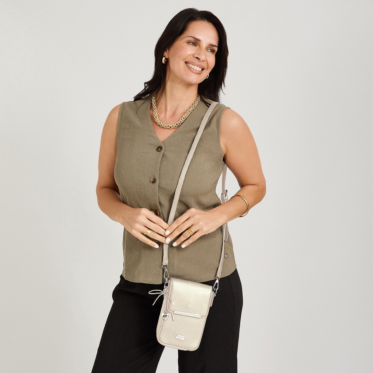 Porta Celular con Tapete Beige