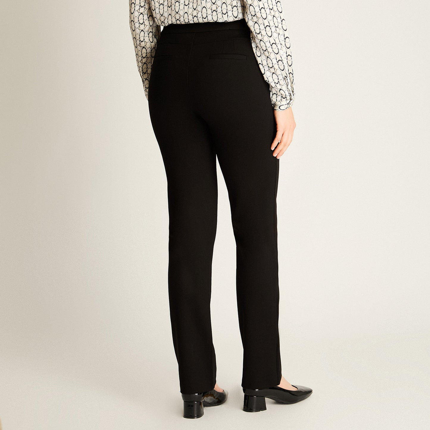 Pantalón Negro Recto