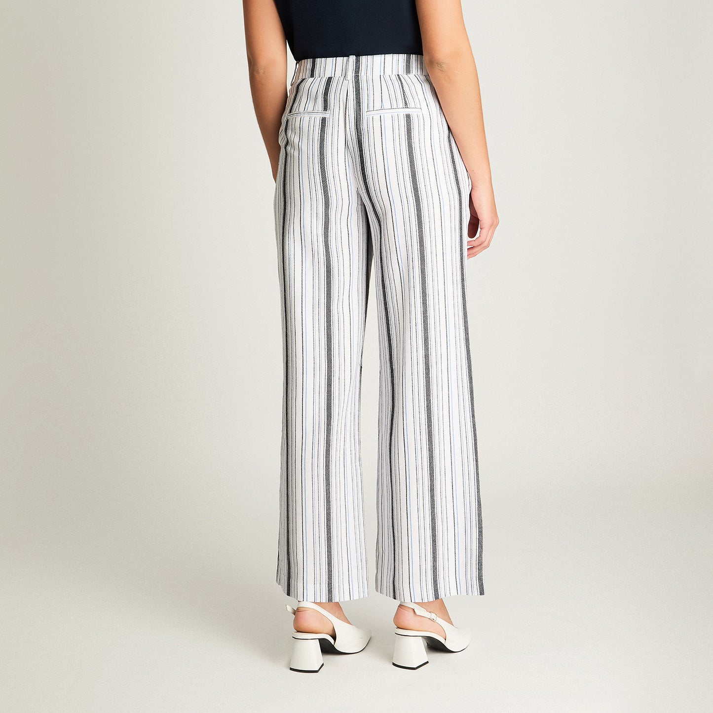 Pantalón Formal Palazzo Con Botón Oculto Azul Lorenzo Di Pontti