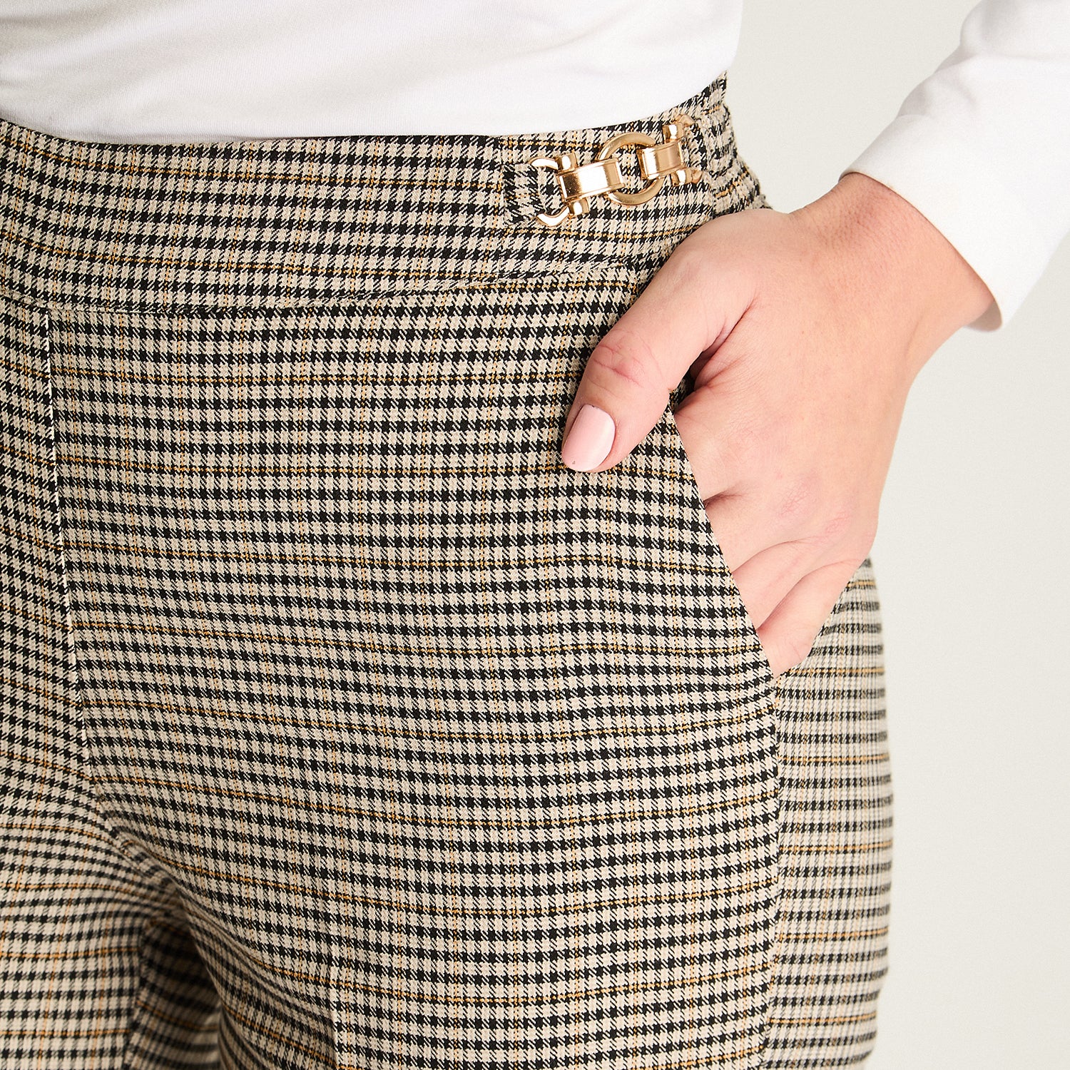 Pantalón Sastrero Con Cadena En Costados Café
