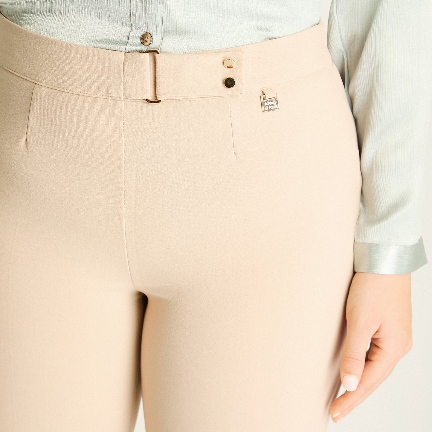 Pantalón Formal Beige Corte Recto