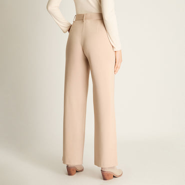 Pantalón Formal Beige Corte Recto con Cinturón