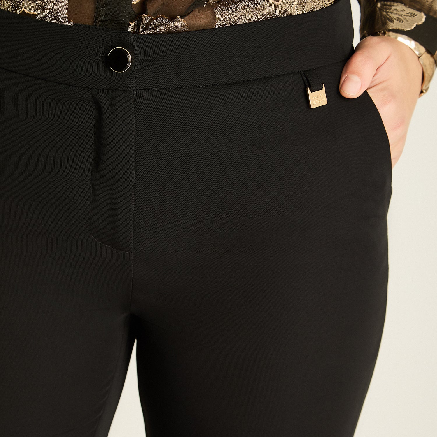 Pantalón Formal Negro Flare