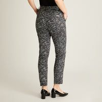 Pantalón Slim Fit Negro Jaspeado