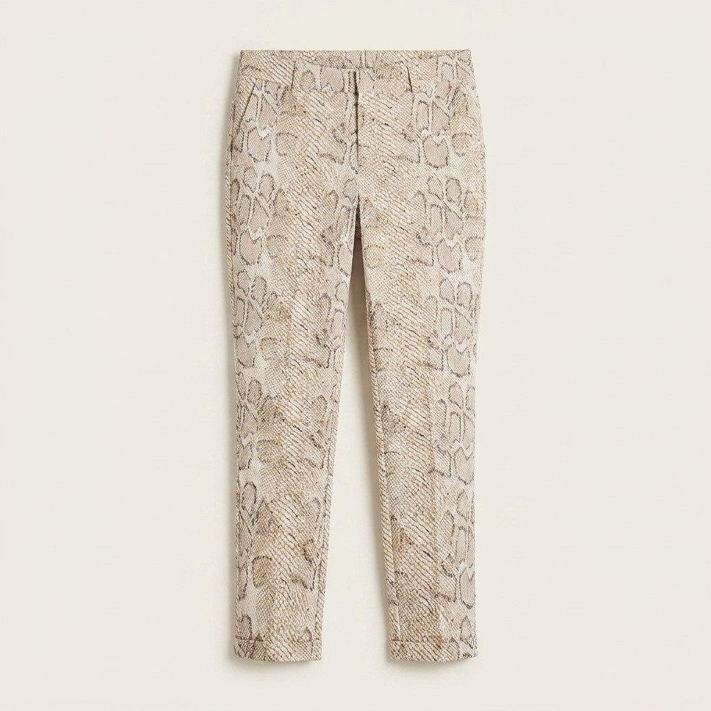 Pantalón Slim Fit Arena Animal Print en plano