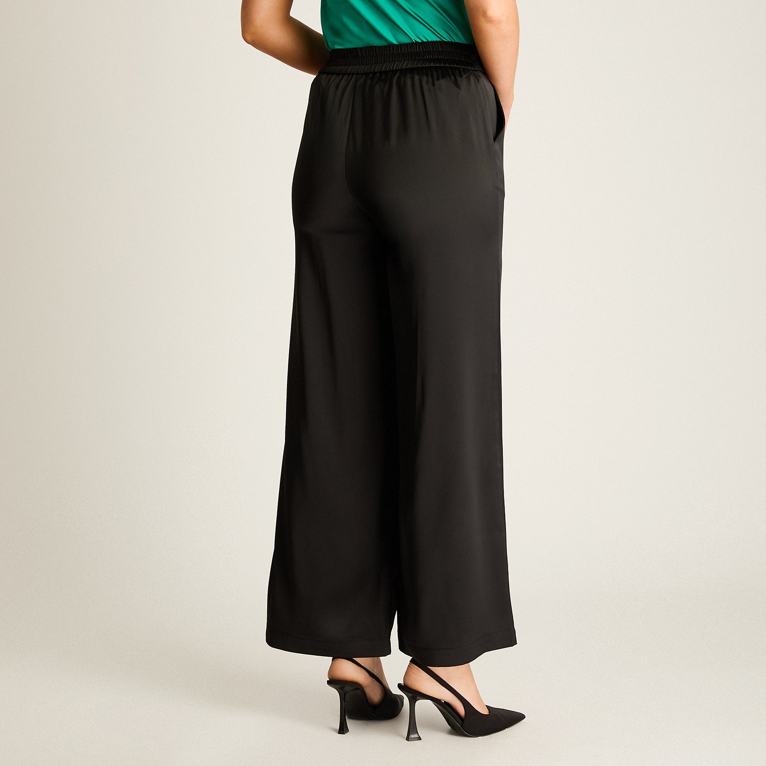 Pantalón Palazzo Negro Elegante