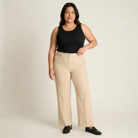 Pantalón Palazzo Beige Formal de Un Botón en modelo plus size
