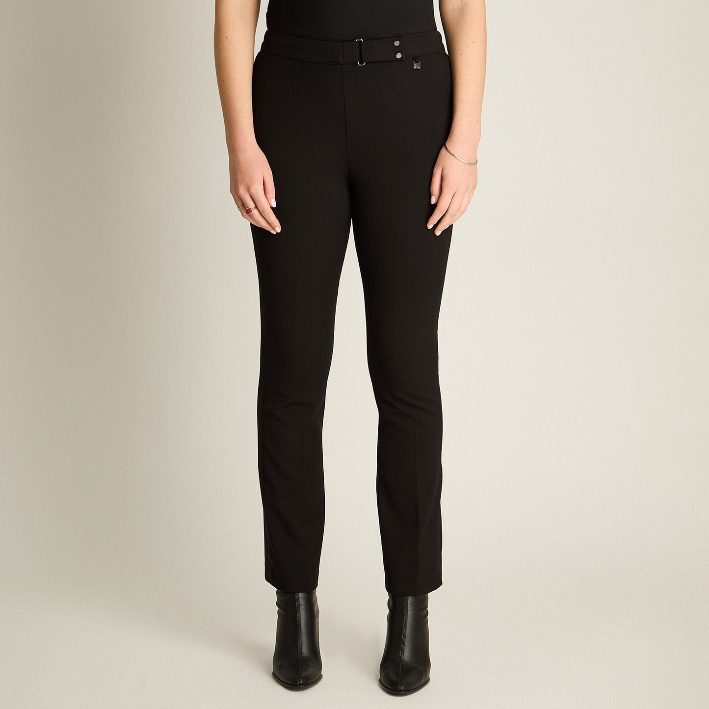 Pantalon Formal Negro Elasticidad Nula Sin Forro Calce Normal Tela Plano