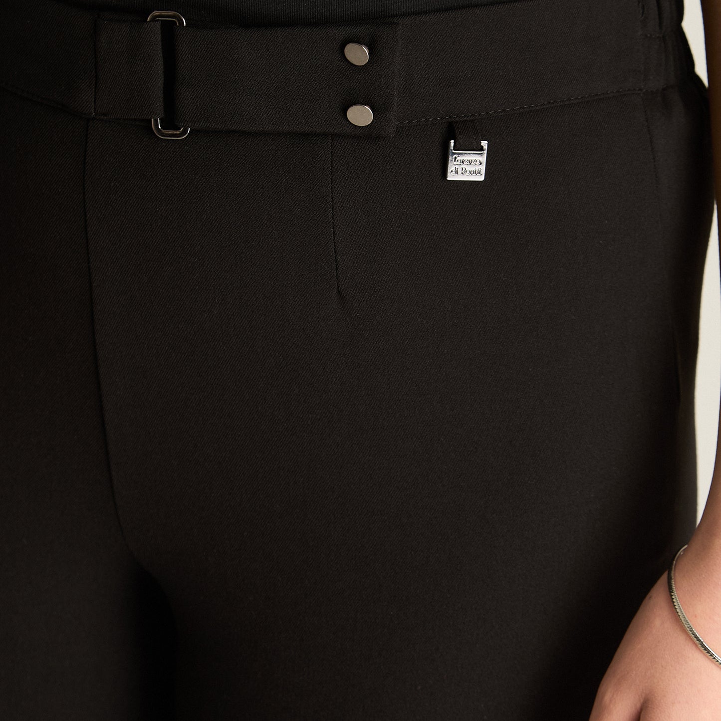 Pantalon Formal Negro Elasticidad Nula Sin Forro Calce Normal Tela Plano