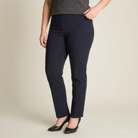 Pantalon Azul Basico Recto en modelo plus size