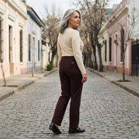 Pantalón Recto De Lana Burdeo lifestyle