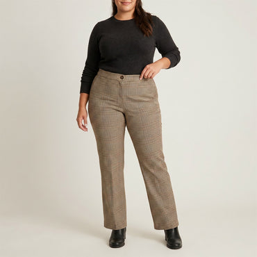Pantalon Formal Gris en modelo plus size