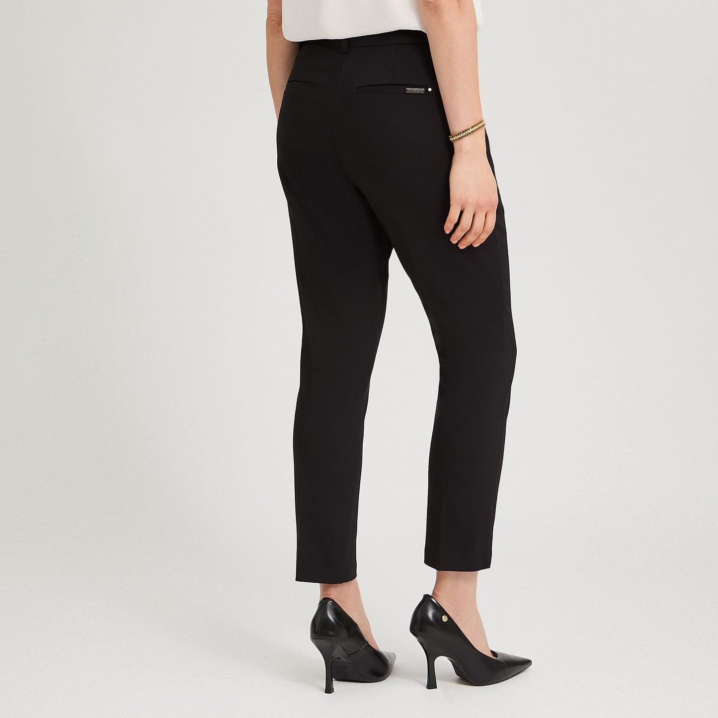 Pantalón Formal Slim Botón Oculto Negro
