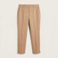 Pantalón Formal Slim Botón Oculto Camel en plano