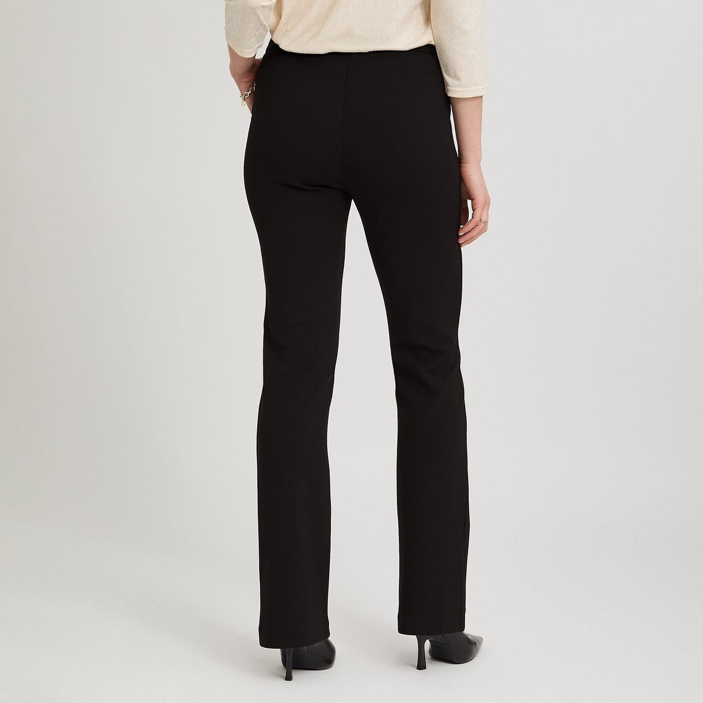 Pantalón Formal Flare con Botones en Bolsillos Negro