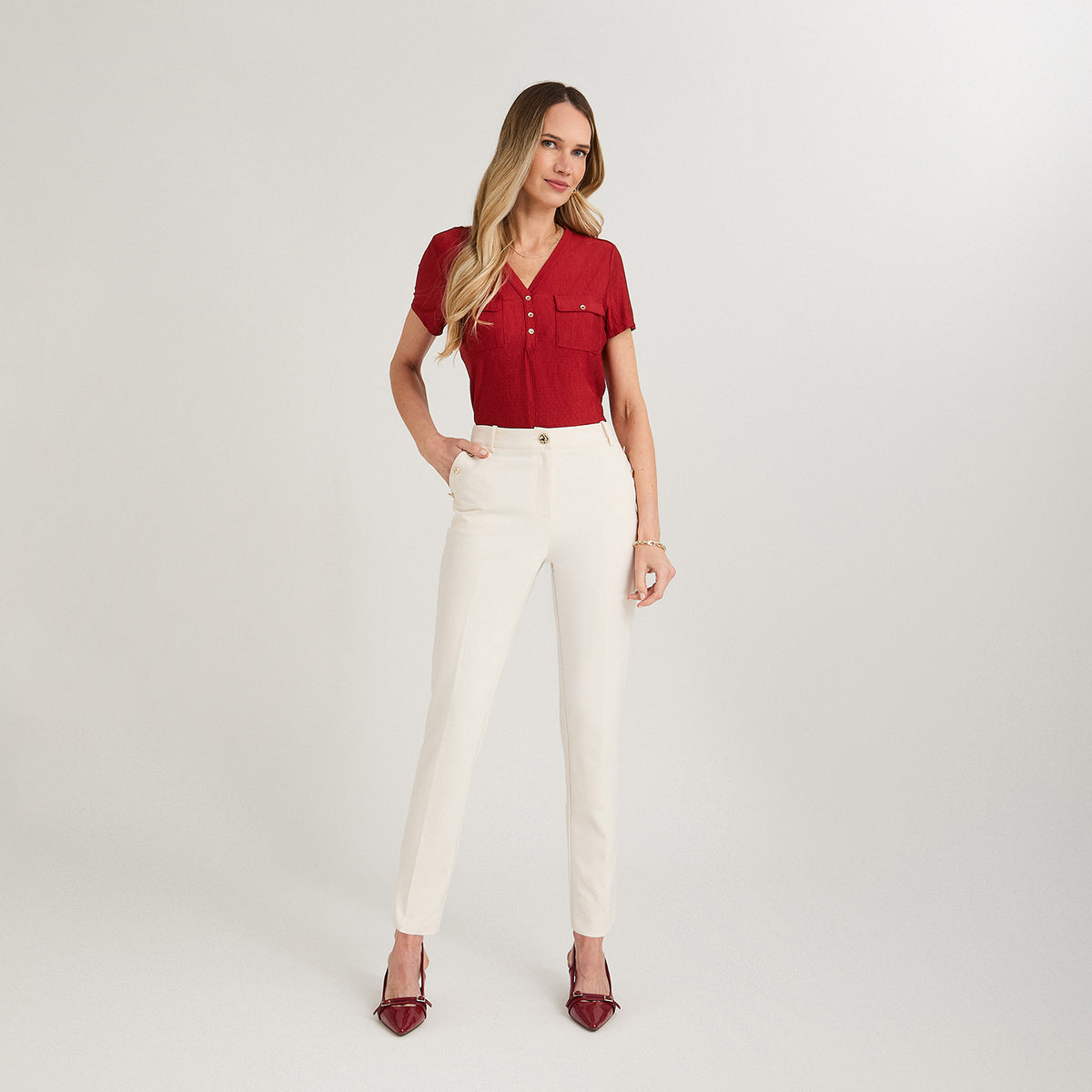 Pantalón Formal Slim con Botones en Bolsillos Arena