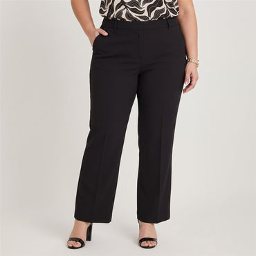 Pantalón Formal Sastrero Básico Liviano Negro en modelo plus size