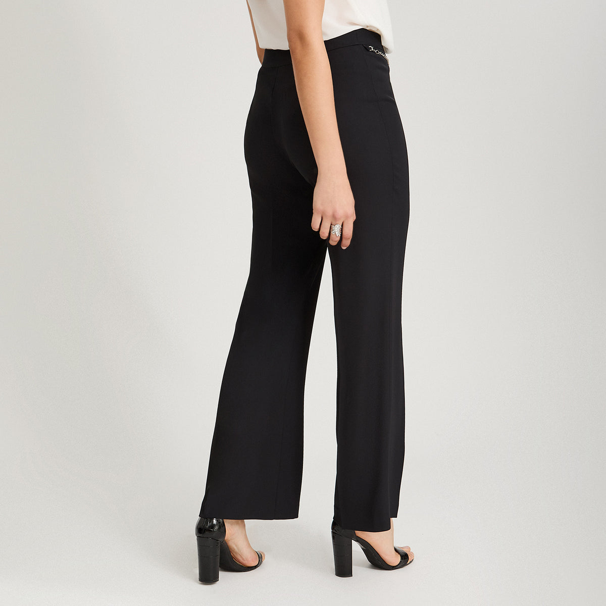 Pantalón Formal Palazzo con Aplicación en Cintura Negro