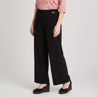 Pantalón Sport Palazzo Pretina Elasticada Negro en modelo plus size