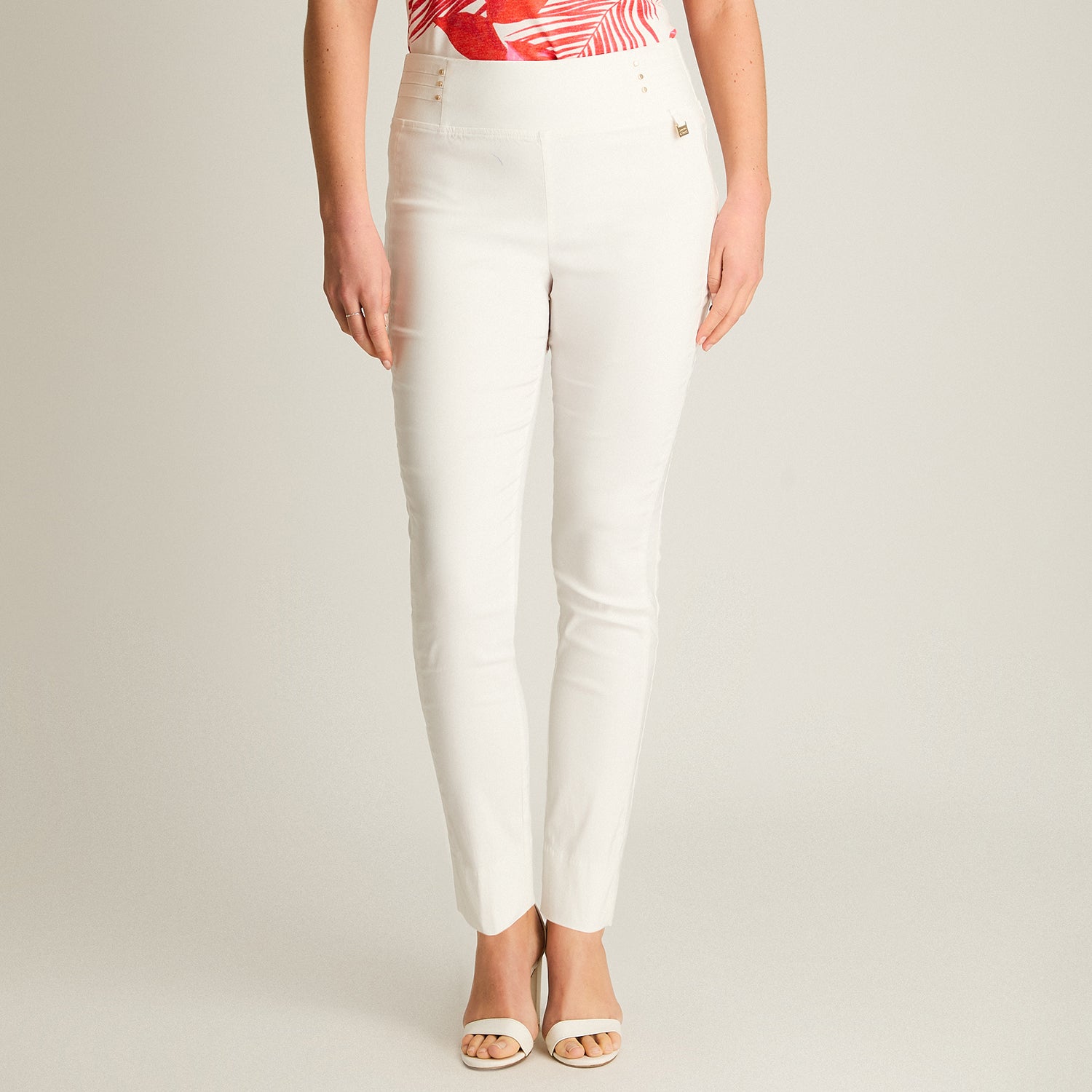 Calza Crudo Slim Tiro Medio