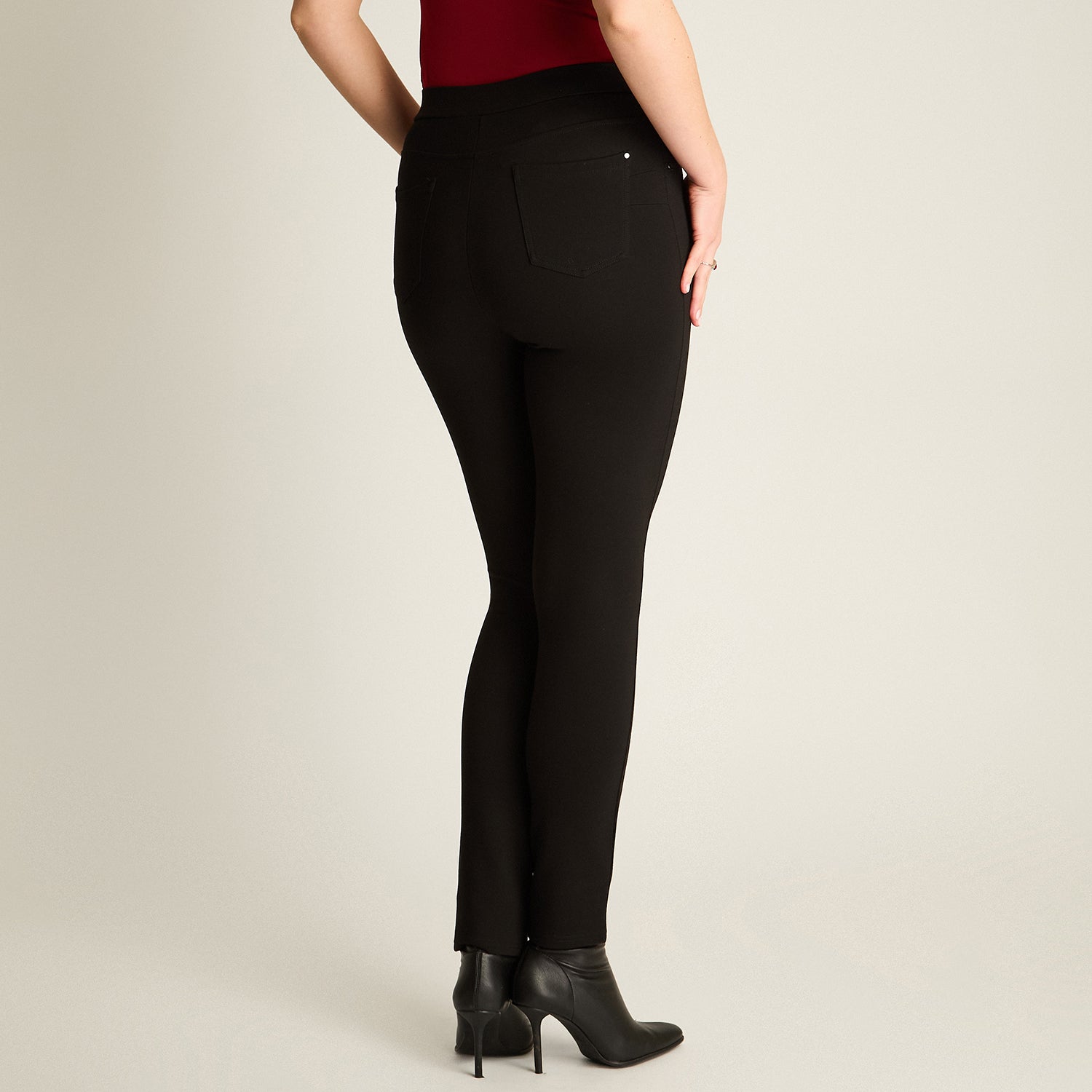 Calza Negro Elasticidad Media Sin Forro Calce Normal Tela Punto