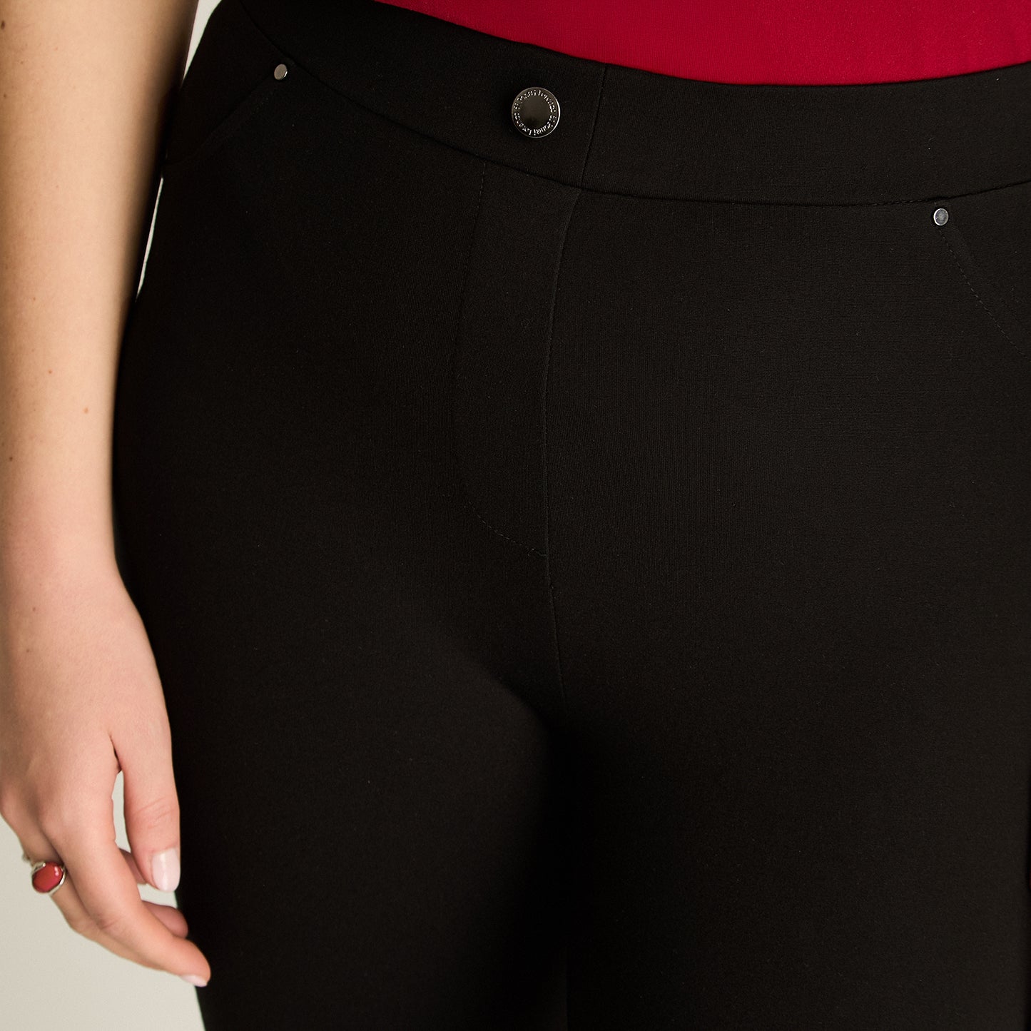 Calza Negro Elasticidad Media Sin Forro Calce Normal Tela Punto