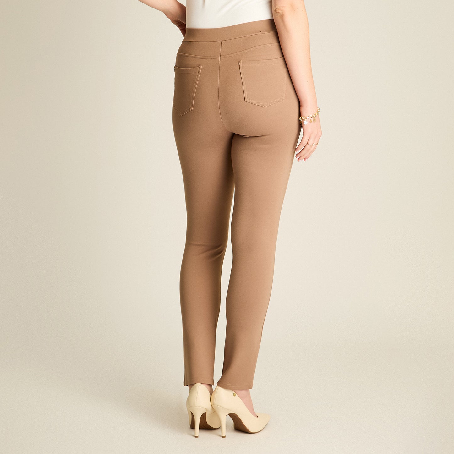 Calza Camel Elasticidad Media Sin Forro Calce Normal Tela Punto