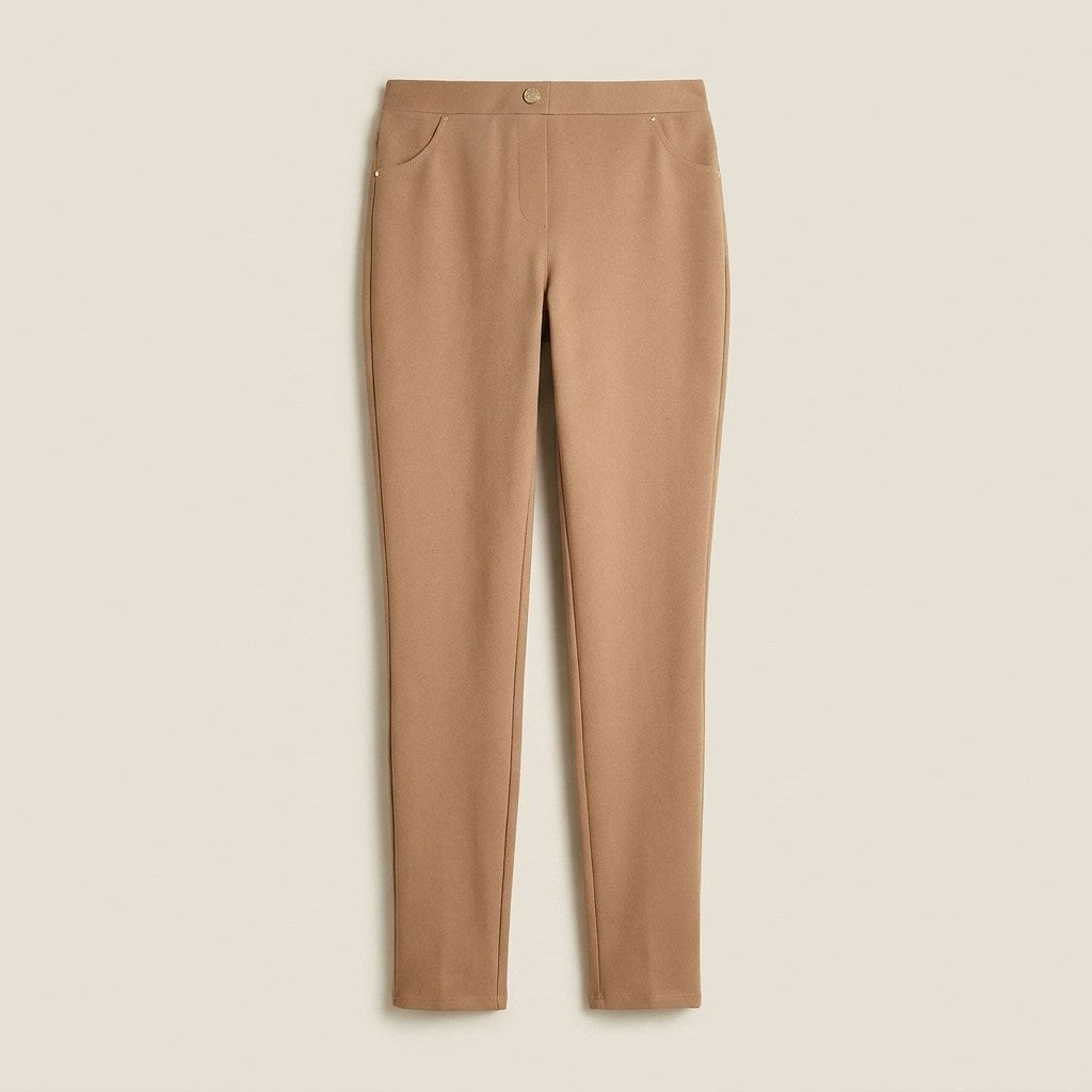 Calza Camel Slim Push Up Básica en plano